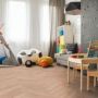 KRONOTEX HERRINGBONE TOTTAL 8mm ROBLE TOULOUSE D3678